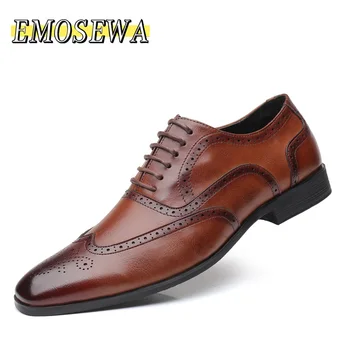 EMOSEWA Triplo Comum Artesanal dos Homens de Couro Genuíno Formal Sapatos Cap Toe, Oxford italiano Esculpida Sapatos para Homens de Negócios