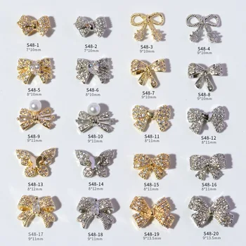 1Pc da Arte do Prego Pendente da Jóia de Zircão em Forma de gravata borboleta 3D Encantos de Ouro Prata Super Brilhante de Metal Arco de Pedras preciosas Para a Decoração da Arte do Prego