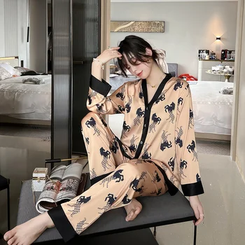 Lisacmvpnel Primavera de Gelo Nova Pijama de Seda feminina Verão de Manga Longa com um traço Fino Terno Luz de Luxo, Tamanho Grande Sleepwear