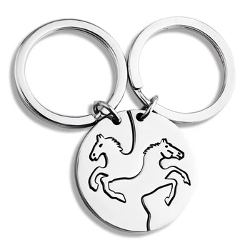 2 pcs Cavalo de Aço Inoxidável Keychain do Corte da Mão Cavalo Conjunto de porta-chaves Personalizados Cavalo Jóias Casal Amante chaveiros Presentes