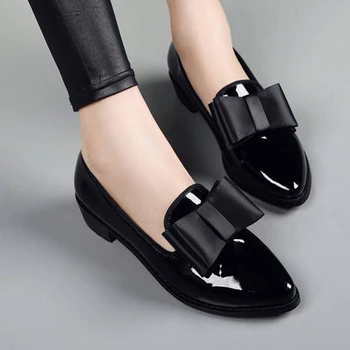 Mulheres Arco de Salto Baixo das Mulheres Apontou Toe Bombas de Couro de Patente Plataforma de Mulher Deslizar Sobre Moda Feminino Calçados de Sapatos de Senhoras 2020