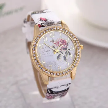 Moda de todos-jogo cinto de senhoras relógio estilo retro flor dial meninas relógio de quartzo relógio de forma