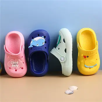 Crianças Chinelos de Verão Bonito dos desenhos animados de Meninos antiderrapante Feminino Macio, com solado de Sandálias vazias Sapatos de Banho dos Bebês Entupimento de Crianças